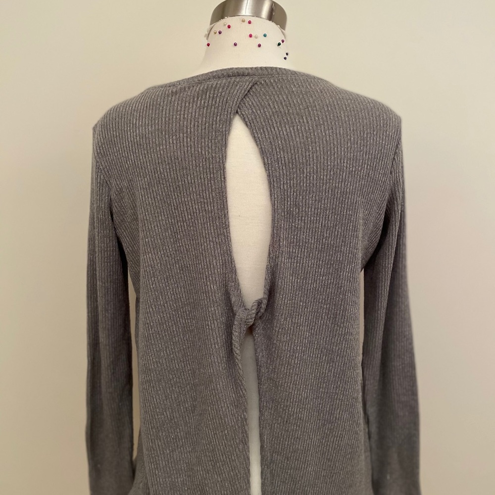 Gray American Eagle Sweater